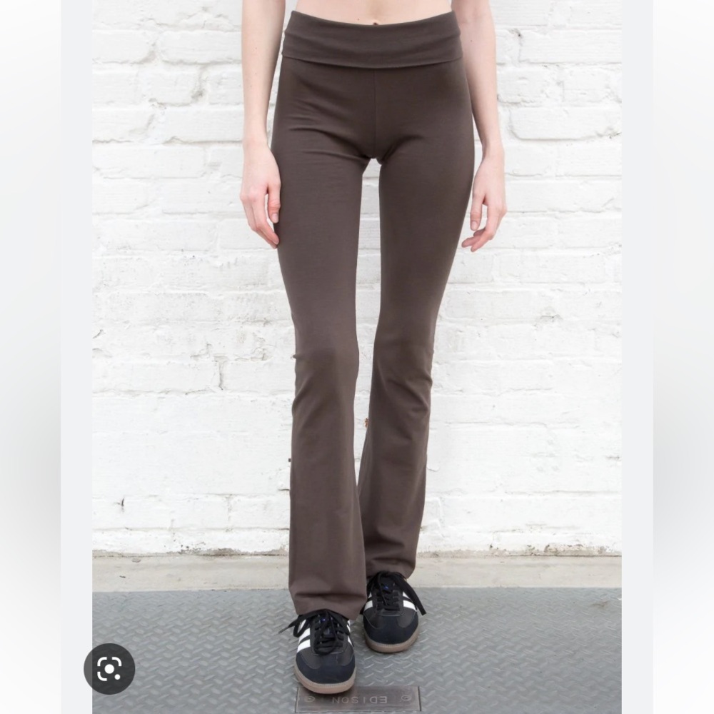 brandy melville priscilla flare yoga pants